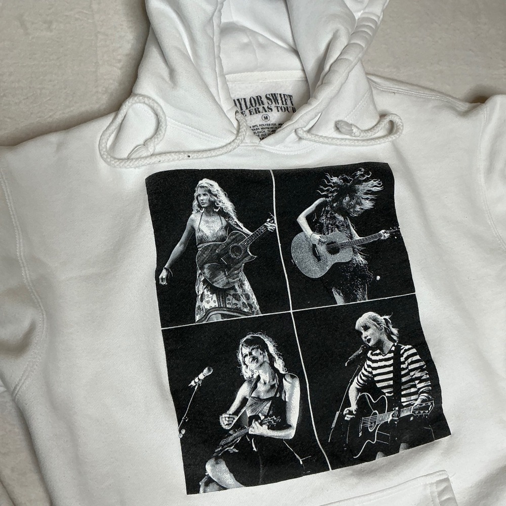 Taylor Swift The‎ Eras Tour 2023 White Graphic Hoodie Sweatshirt Medium
